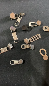 Kepala Zipper No.5 Gigi Nylon: Aksesoris Pakaian Berkualitas