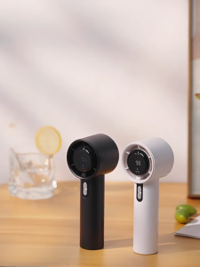 NEW พัดลมมือถือ ไร้สาย 3500mAh ปรับได้ 100 ระดับ แบบพกพา แบตเตอรี่ในตัว ชาร์จใหม่ได้มีจอแสดงผลดิจิตอล