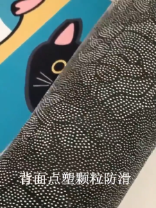 จำหน่ายเป็นเซ็ต พรม ลายกราฟฟิก พรมขนสั้น พรมปูพื้นในห้องครัว พรมเช็ดเท้า ด้านล่างเป ความหลากหลายของรูปแบบ ป้องกันการลื่นไถล ดูดซับน้ำได้อย่างรวดเร็ว มีจุดกันลื่นด้านล่างพรม