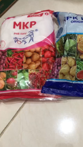 Paket Hemat Pupuk Tanaman Bundling PN Kristal NPK 16 16 16 dan MKP Pak Tani