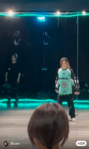 Aespa Karina Cool Color-Blocking Long Sleeve T-Shirt Casual Couple DUCKDIVE Motorcycle Letter Mesh