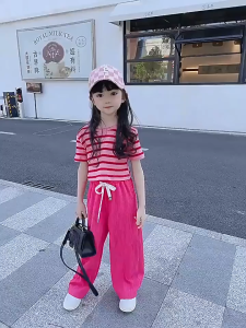 ชุดเสื้อแขนสั้น ผ้าถัก ลายทาง และกางเกงขากว้าง สีแดง สไตล์หวานแหวว คลองเลื่อย 2 ชิ้น kidswear.store