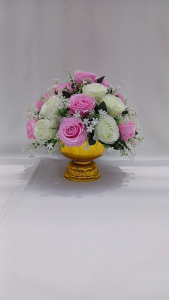 พานพุ่มดอกไม้สีชมพู พานสักการะ พานไหว้พระ พานโต๊ะหมู่บูชา พานไหว้สิ่งศักดิ์สิทธ์ พานดอกไม้ไหว้ครู พานดอกกุหลาบ