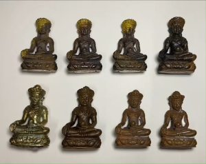 พระกริ่งภูมิพิทักษ์ จอมจักรพรรดิ รุ่นสุดท้าย รุ่น "เพชรจักรพรรดิ" ปี๒๕๖๓ หลวงปู่หนูเพชร วัดป่าภูมิพิทักษ์ จ.สกลนคร จัดสร้างและพุทธาภิเษก โดยทีม อีสานทีค(Esantique)