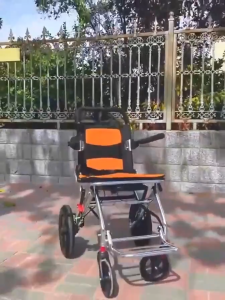 Multifunctional folding wheelchair aluminum alloy wheelchair light folding adult wheelchair travel portable simple trolley weighs 200kg and can be taken on the plane