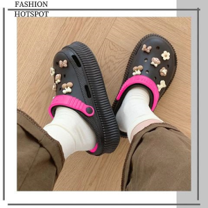 DMshoes  พร้อมจัดส่ง รองเท้าแฟชั่นหญิง เสริมความสูงเล็กน้อย วัสดุเป็นยางทั้งหมด นิ่มน้ำหนักเบาใส่สบายมาก พื้นกันลื่นแน่นๆ แมทช์ง่ายได้หลายลุคเลยน้าาา ชอบสีไหนจิ้มด่วนนนน