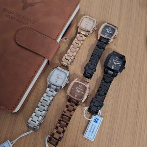 Jam Tangan Seven Minute Mini Kotak M704 LS-875SAA / Jam Tangan Fashion Wanita Tali Rantai Diameter 3cm