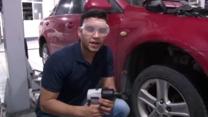 Heavy Duty Twin Hammer 1/2-Inch Drive Air Impact Wrench 500 ft-lbs. 5-Speed Pneumatic Impact Wrench