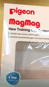 Pigeon MagMag Training Cup System 3+ Month BPA Free Gelas Bayi Mag Mag
