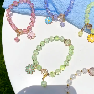 Daisy Bracelet Gelang Tangan Perempuan Korean Crystal Girl Bracelet Adjustable INS Style Bracelet Fashion Accessories