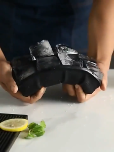 เครื่องทำน้ำแข็งก้อนใหญ่ 4/6/8 ช่อง ถาดทำน้ำแข็ง แม่พิมพ์ทำน้ำแข็งซิลิโคนเกรดอาหาร เครื่องทำน้ำแข็งลูกไอศกรีม เครื่องมือทำเครื่องดื่มเย็นแบบทำเองสำหรับบาร์ในบ้าน