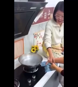Sarung Panci Silikon Anti Panas Pelindung Pegangan Gagang Panci Teflon Spatula Tahan Panas Multifungsi