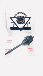 TUTUP OLI MESIN ATAS VARIO 125 FI VARIO 125 150 OLD NEW LED ESP 15651 KZR 600 PNP PCX 150 BARU ORI