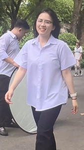 Áo trắng nữ sinh tay ngắn rộng phong cách Hàn dáng suông trẻ trung năng động