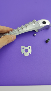 YAMAHA Y15ZR Y15Z Y15 YSUKU REAR FOOT REST  100% ORIGINAL HLY PEMIJAK BELAKANG B17-F7430-00 B17-F7440-00