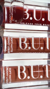 B.U.T Ombre Lips Soft Matte Creamy Liqud Lipcream 01 Nude Dreams + 05 Touch Red | Best Ombre Lip Cream | 2pcs Set | Best Combo Lipstik Long Lasting | Lip Cream Lembut Ringan Semi-Matte Finish | Transferproof | BPOM | 24H Uncrackable High Pigment