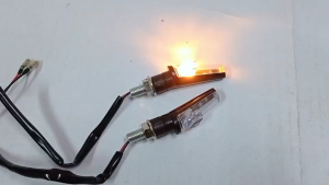 ไฟเลี้ยวเเต่ง F21 สำหรับมอเตอไซต์ทุกรุ่น งานพร้อมสายใส่เเทนของเดิมได้เลย Msx Zoomerx Cbr Mslaz และรุ่นอื่นๆ