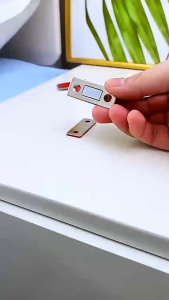 Nam Châm Hít Cánh Cửa Tủ Từ Tính Mạnh Mẽ