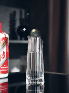 Bộ Bình Và 6 Ly Thủy Tinh Pha Lê CRISTALERÍA Cao Cấp Kèm Giá Đỡ Ly - EuroHome