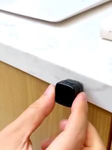 6pcs คลิปแม่เหล็กจัดเก็บสายไฟ ABS มีกาวในตัว ปรับได้ สําหรับจัดระเบียบสายไฟ