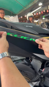 สติกเกอร์อักษรCLICK160 (1ชุดมี2ชิ้น) สะท้อนแสง เรืองแสง งานตัดเข้ารูป ติดง่ายลองดิ!