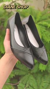 Women's Black Shoes: Fashion Matte Black & Comfortable Walking Shoes