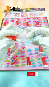 20Pcs Party Gift Artificial Nails w/Glue Random Design Pad For Party Gift -Lootbag Filler