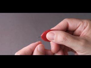 100 Pcs Needle Threader for Hand Sewing Sewing Machine Needle Threader Tool for Sewing Crafting