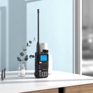 Motorola X6 เวที 200 ช่อง 10 กำลังวัตต์ 1-10 กิโลเมตร ความจุสูง 4800mAh IP54