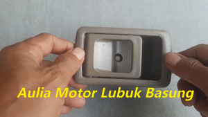 Handle Handel Pintu Dalam Toyota Kijang Kapsul Krista LGX LSX Soluna Kanan R - Cream