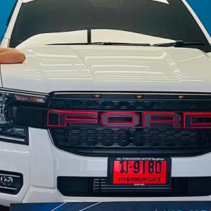 ผ้ายางปูพื้นรถยนต์ ถาดยางปูพื้นรถ พรมปูพื้นรถ FORD Next-Gen 4Door รางวัล 4ประตู 5ชิ้น