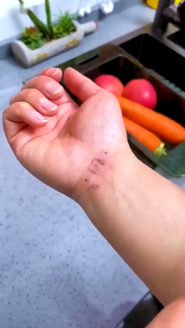 Cherry.Shop สติกเกอร์ กันน้ำ สําหรับติดที่ครอบหู สําหรับเด็ก เล่นกีฬาทางน้ำ