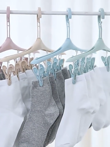 Móc Phơi Quần Áo 8 Kẹp Có Khóa Gài Chắc Chắn Thiết Kế Thông Minh Tiết Kiệm Không Gian