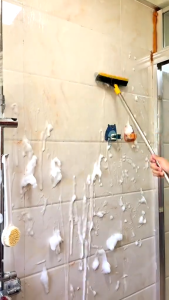 AT.Outlet แปรงขัดพื้น 4in1 / 2in1 ด้ามยาว | แปรงขัดห้องน้ำพร้อมที่รีดน้ำ | แปรงถูพื้น มัลติฟังก์ชัน พร้อมส่ง