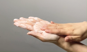 Anua Heartleaf Succinic Moisture Cleansing  Foam 150ml