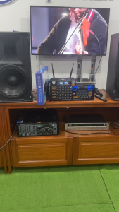 Micro Đầu Thu Mới nhất 2025 MTMAX K46 Pro Đèn LED RGB Micro Karaoke Cao Cấp Tần Số UHF Hút Âm Tốt Bắt Sóng Xa Ổn Định Chống Hú Tốt