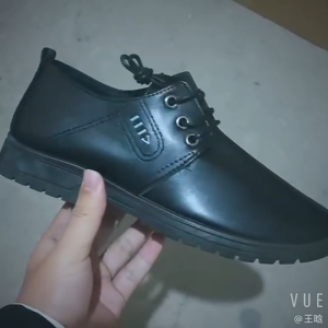 [Available in stock in Malaysia]Mens Leather Shoes Formal Business British Style Casual Shoes Soft Leather Soft Bottom Mens Office Lace-Up