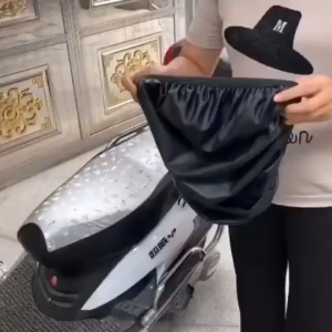 ที่หุ้มเบาะรถมอเตอร์ไซค์ ตาข่ายหุ้มเบาะมอเตอร์ไซค์ ที่คลุมเบาะมอไซค์ หุ้มเบาะรถจักรยานย กันแดด กันลื่น กันขีดข่วน การ์ตูน พื้นผิวตาข่ายระบายอากาศ ทำความสะอาดง่าย