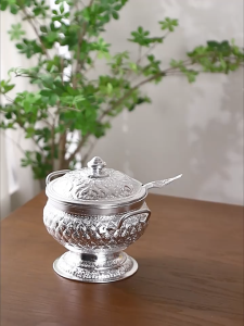 กระทะ หม้อสำหรับี่ใส่อาหาร เครื่องครัว ภาชนะบรรจุเครื่องดื่มเย็น หม้อเก็บน้ำแข็ง สำหรับทำเบียร์เย็นที่ร้านขายเหล้า หม้อที่ทำจากดีบุก