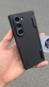 Ốp lưng bảo vệ camera Nillkin Frosted Shield Fold Magnetic Matte cho Galaxy Z Fold 6