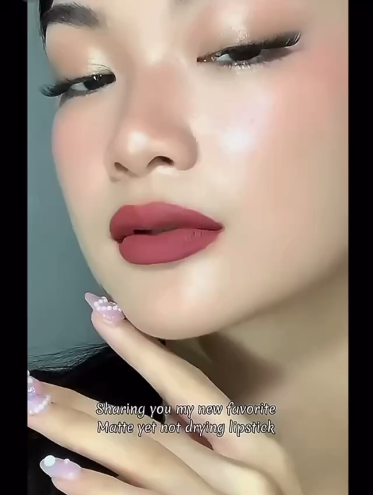 O.TWO.O Lips Matte Lipstick Misty Kiss Lock Color Silky 24H Long Lasting Lip Makeup