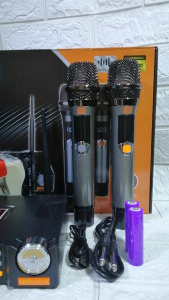 JBL VM-877 High Quality UHF Wireless Microphone System