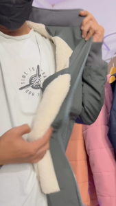 JAKET BOMBER JAKET MUSIM DINGIN TERBARU JAKET BULU PRIA