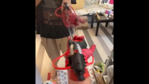 Mamibayi Mainan Pistol Air Anak Sarung Tangan Spiderman Super Hero Water Gun