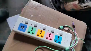 Multi-Function Socket Extension Outlet with 4 Power Socket AND 2 USB Ports 2/3/5M Extension wire