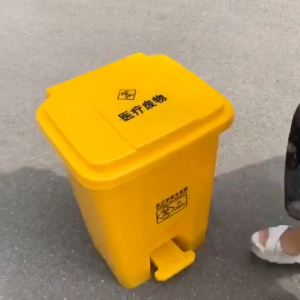 Plastic Commercial Dustbin Big Volume With Foot Pedal Kitchen Trash Can Grey Dustbin Tong Sampah Dapur Besar 30L 80L