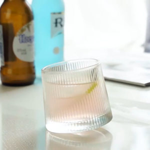 แก้ว แก้วน้ําดื่ม แก้วคอกเทล แก้วล้มลุก แก้วกลิ้งได้ แก้วเอียง แก้วหมุนได้ แก้วลูกข่าง the rock คิวบา ร็อ