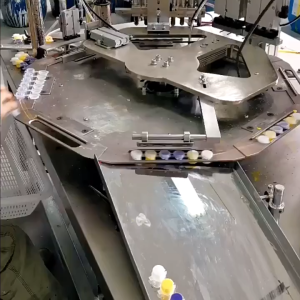 DIY สีอะคริลิค 6สี / 8 สีแถมพู่กัน 1/12 สี แถมพู่กัน 2 [สินค้าพร้อมส่ง]