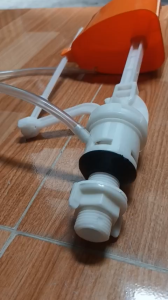 Van Cấp Nước Cho Bộ Xả Bồn Cầu cây cấp nước vô cho bàn cầu