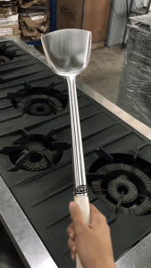 SPATULA WITH WOODEN HANDLE